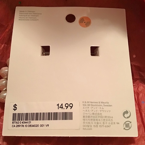 H&M Hoop Earrings - Picture 2 of 3